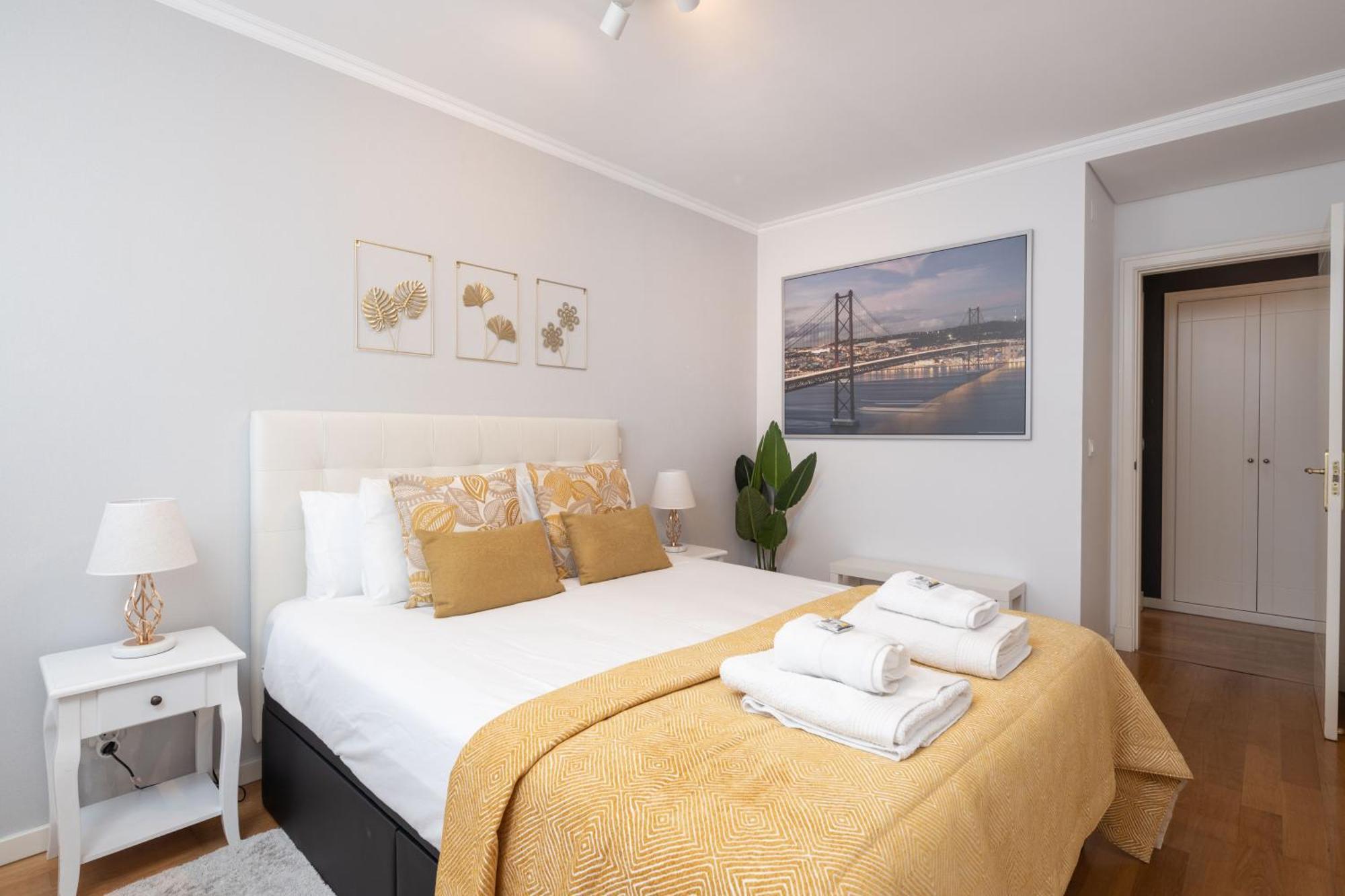 Relax Pool - Free Parking Garage * Lisbon