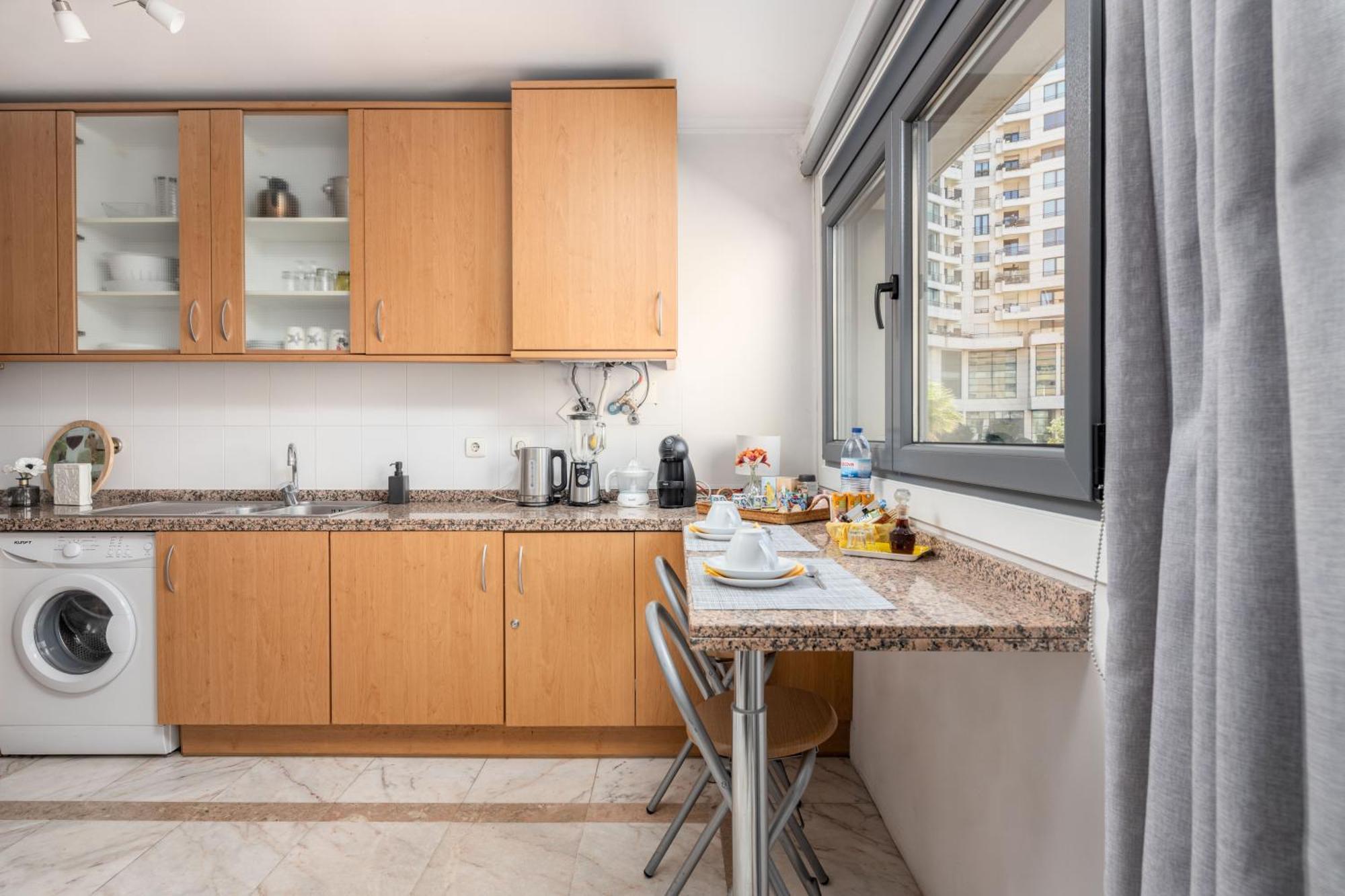 Apartment Relax Pool - Free Parking Garage *